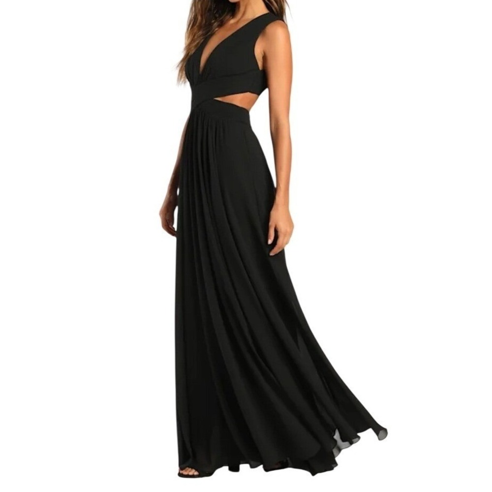 NWT Lulus Vivid Imagination Black‎ Cutout Maxi Dress XS Pleated V-Neck Formal